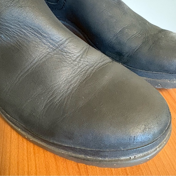 UGG Elsa Tall Waterproof Leather Boots Black Women’s 9 Equestrian Sleek Utility - Picture 7 of 9